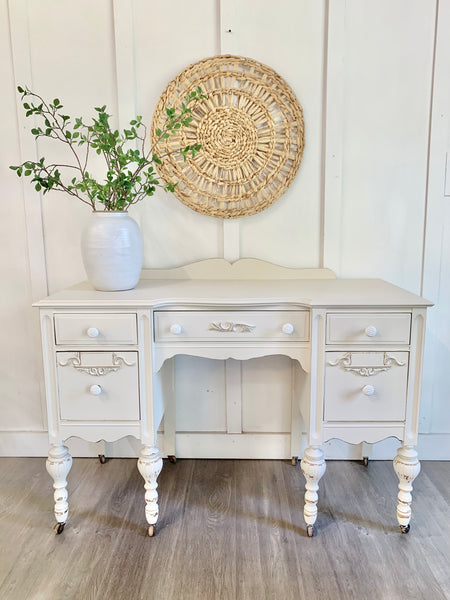 Cottage white Desk