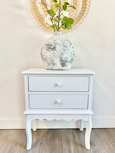 White nightstand (paint:gazebo